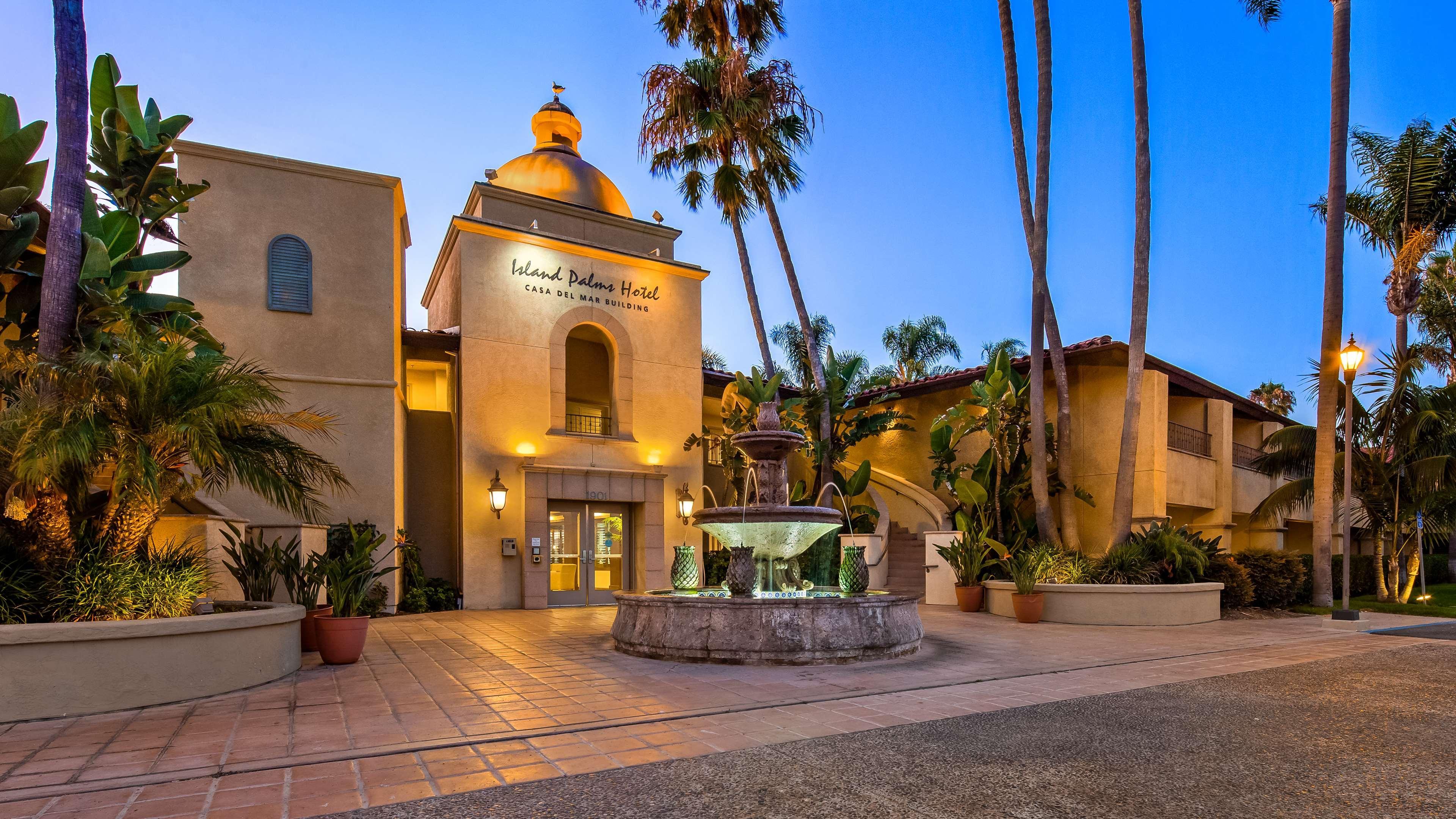 Hotel Western Island Palms & Marina 3*